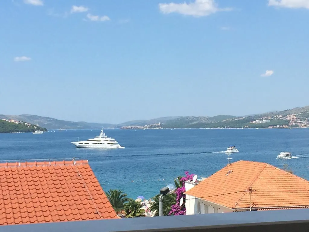 Apartment Ana Trogir 0*,